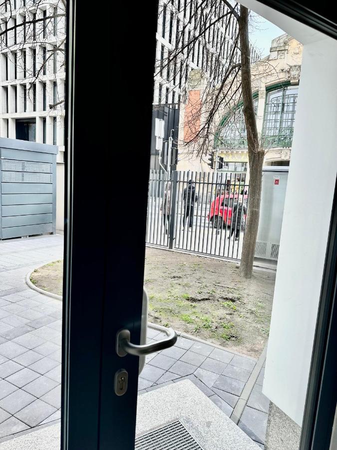 Super Beauty Metro Wifi 65'Tv Netflix Hbo Appletv+ Apartment Warsaw Exterior photo